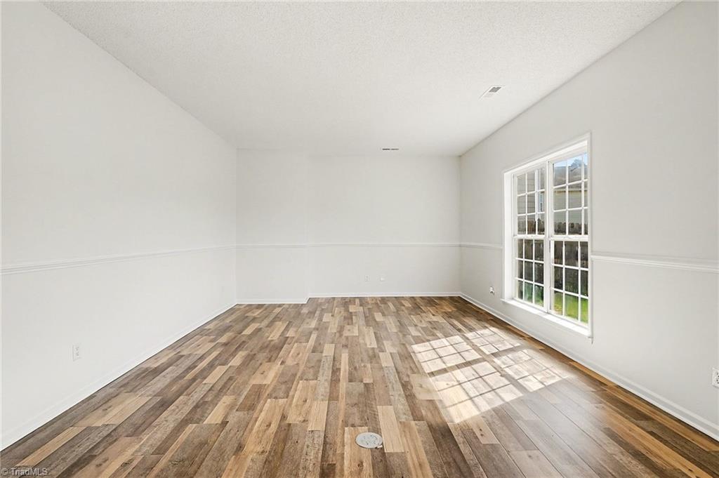 3740 Cottesmore Drive High Point, NC 27265 - Photo 6 of 32