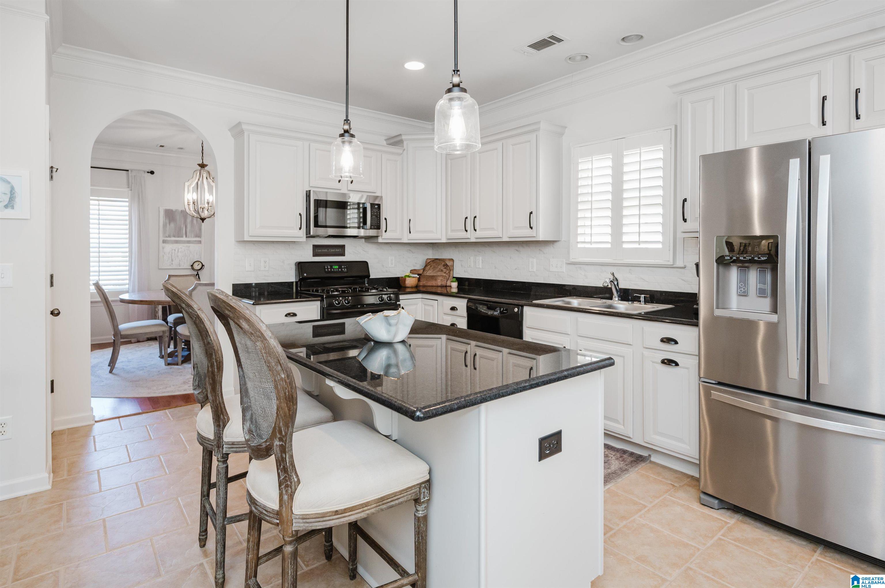 4067 Highland Ridge Road Hoover, AL 35242 - Photo 15 of 47