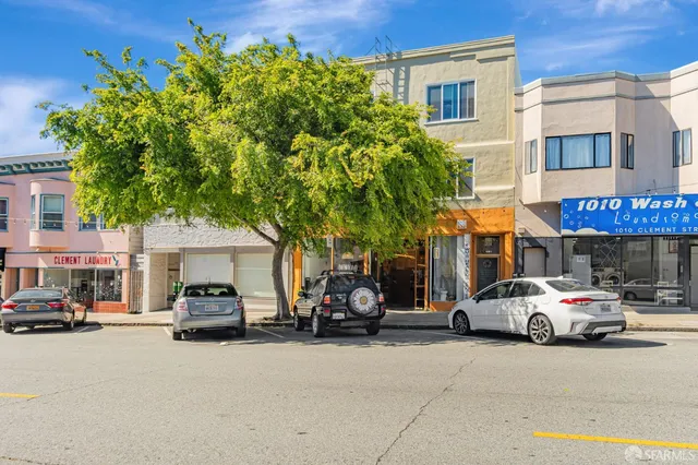 a car parked in front of a building