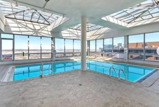 $119,000 | 700 East 8th Street, Unit 16R, Kansas City, MO 64106