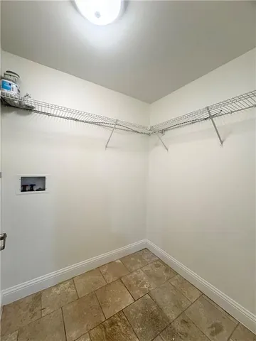 $119,000 | 700 East 8th Street, Unit 16R, Kansas City, MO 64106