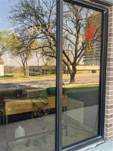 $119,000 | 700 East 8th Street, Unit 16R, Kansas City, MO 64106