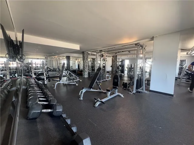 $119,000 | 700 East 8th Street, Unit 16R, Kansas City, MO 64106