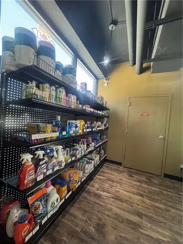 $119,000 | 700 East 8th Street, Unit 16R, Kansas City, MO 64106