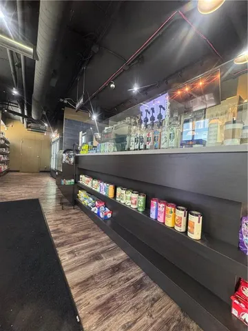 $119,000 | 700 East 8th Street, Unit 16R, Kansas City, MO 64106