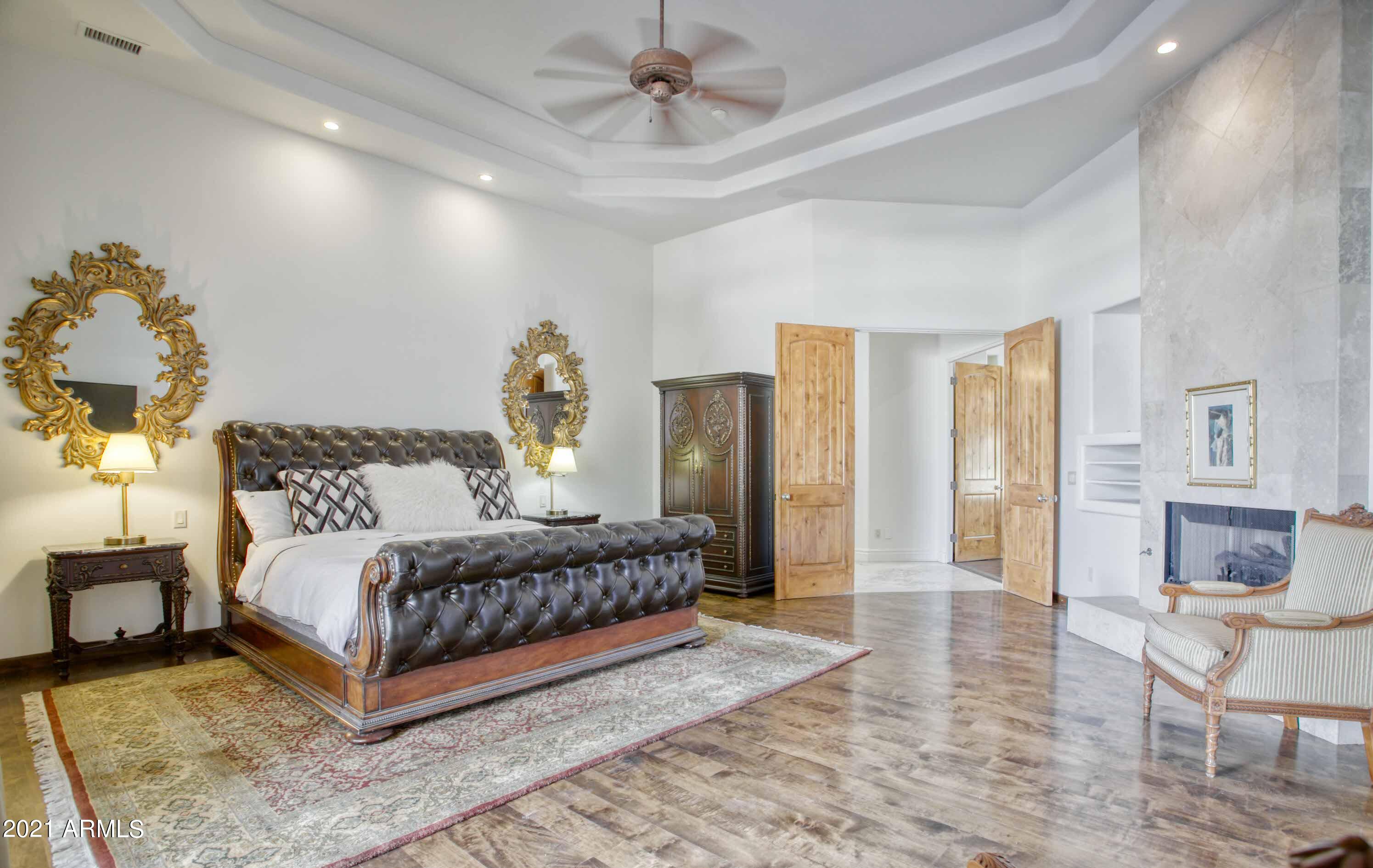 9215 North Invergordon Road Paradise Valley, AZ 85253 - Photo 12 of 31 9215 N Invergordon Rd Paradise valley -