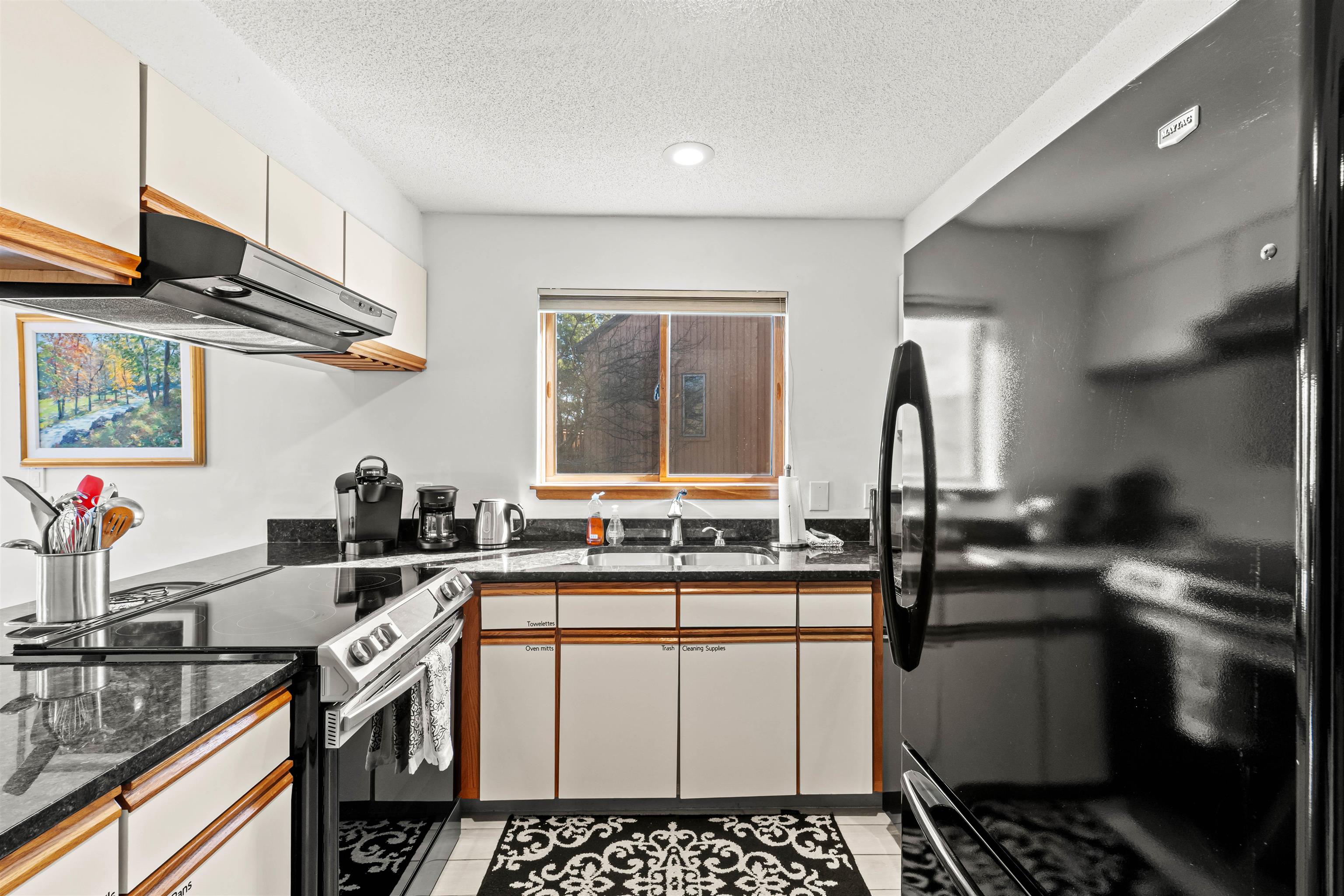 29 Attitash Woods Road, Unit 29 Bartlett, NH 03860 - Photo 13 of 33