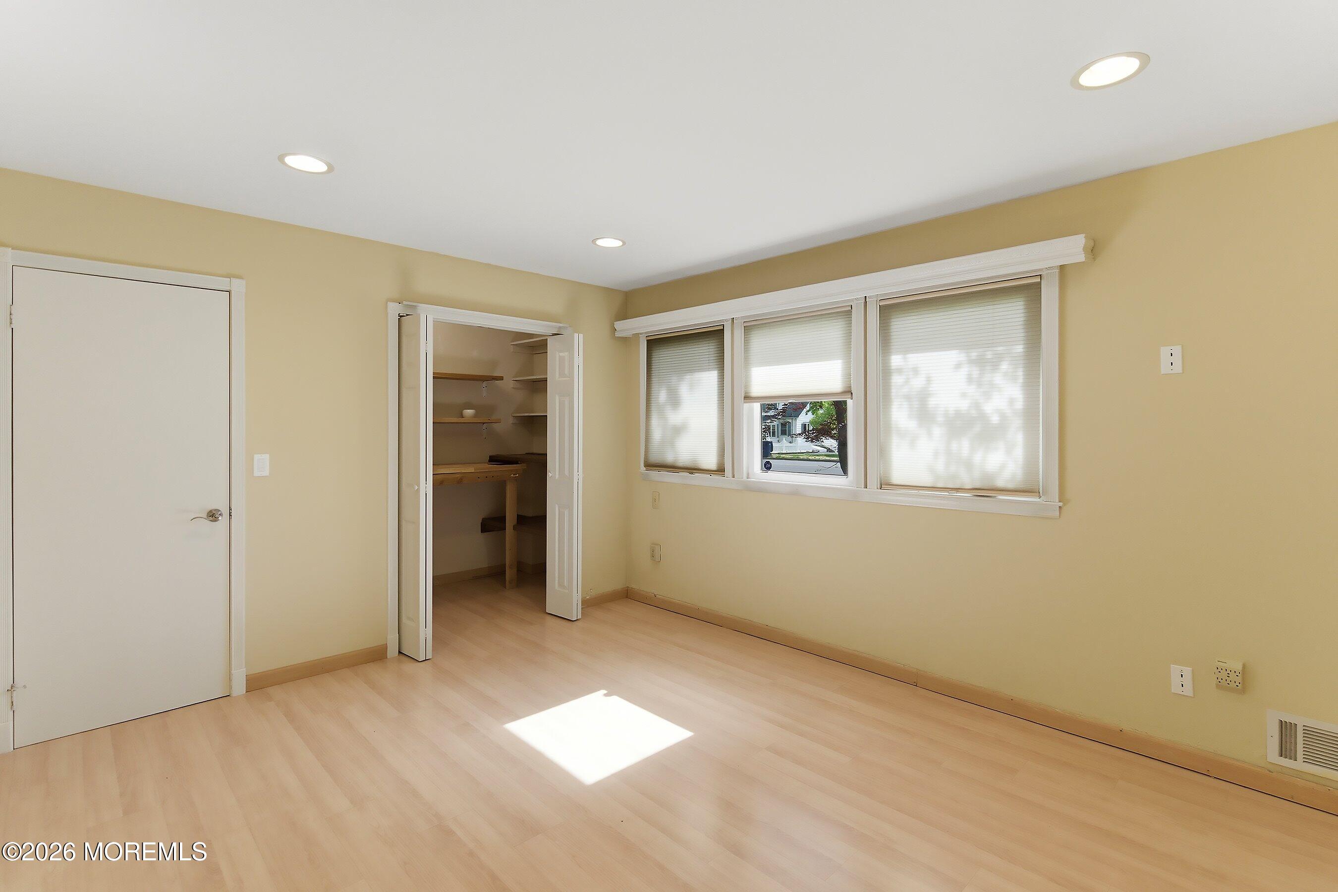 1109 Hope Road Tinton Falls, NJ 07712 - Photo 19 of 37 19-Bed 1