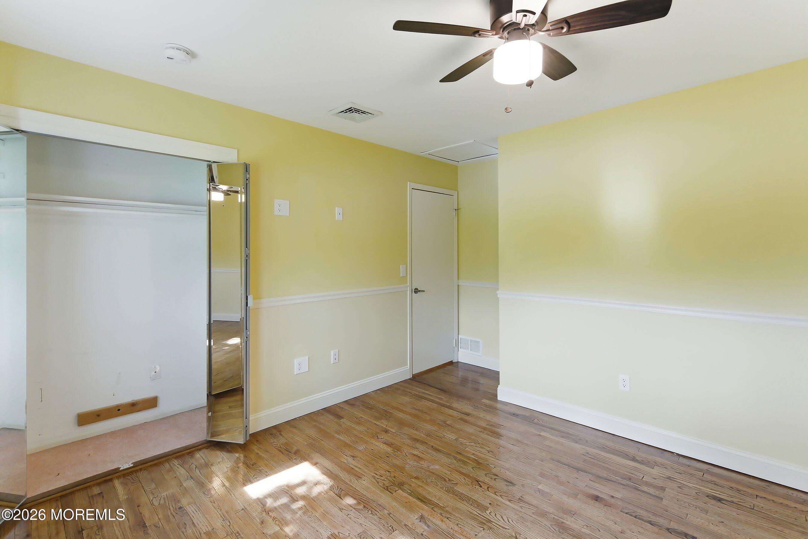 1109 Hope Road Tinton Falls, NJ 07712 - Photo 22 of 37 22-Bed 3a