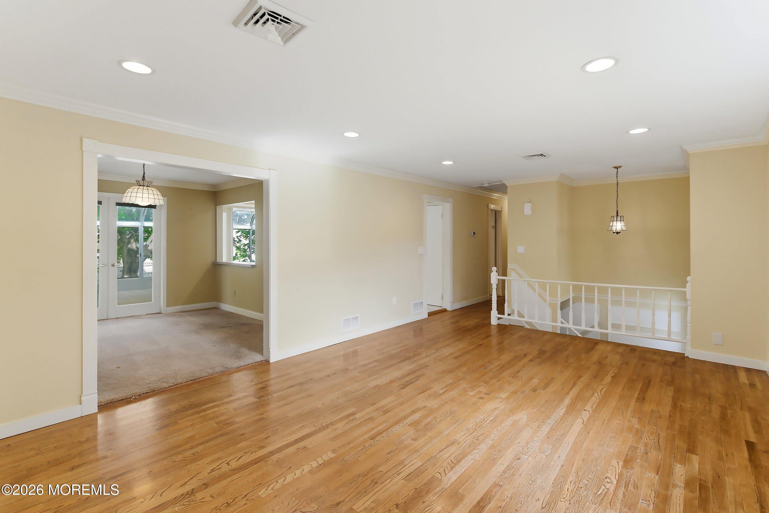 1109 Hope Road Tinton Falls, NJ 07712 - Photo 9 of 37 09-Living 4