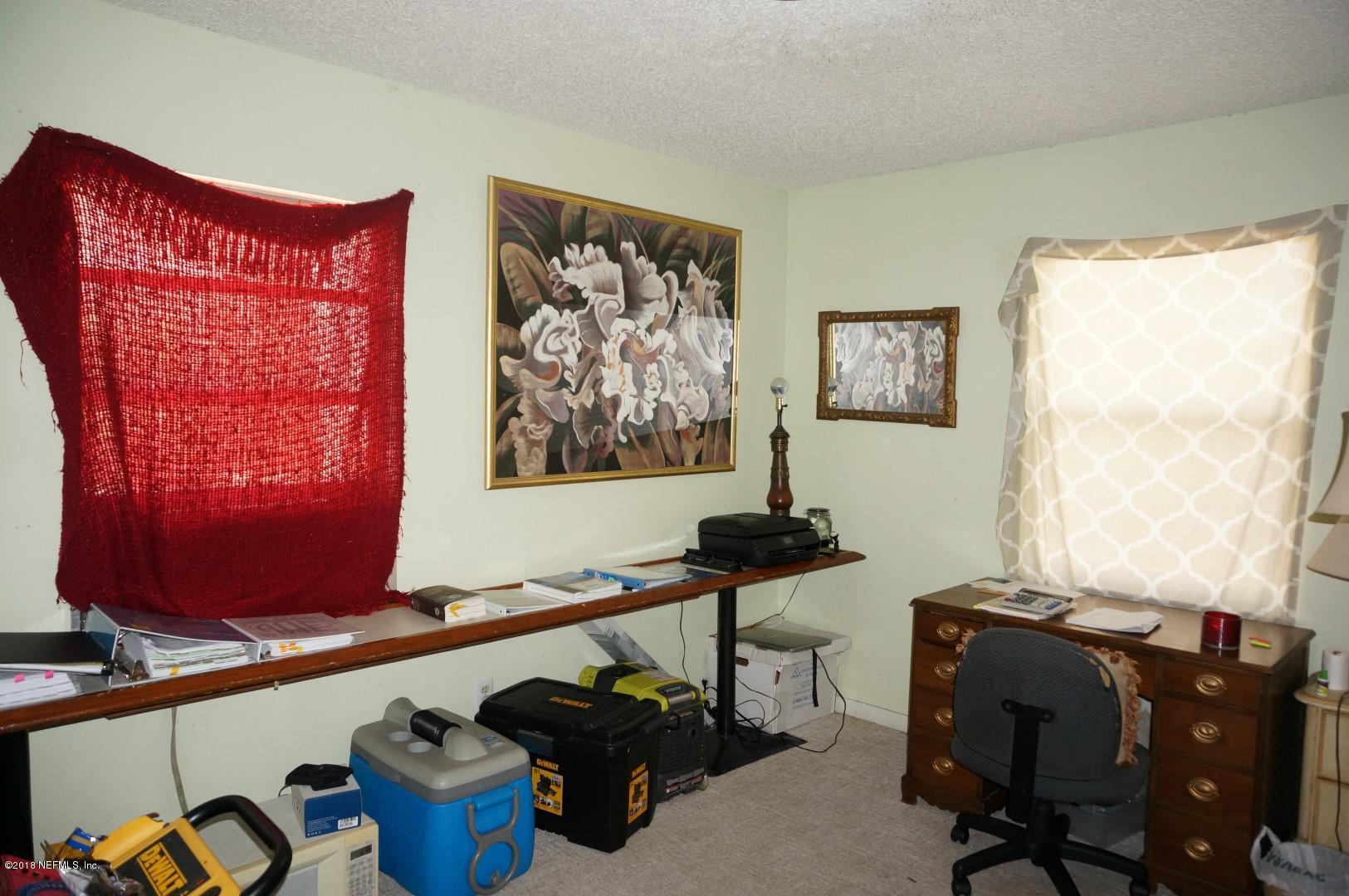 249 Swan Lake Road Melrose, FL 32666 - Photo 11 of 14 11) Bedroom 2