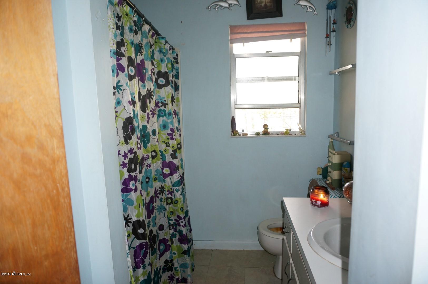 249 Swan Lake Road Melrose, FL 32666 - Photo 12 of 14 12) Bathroom 1