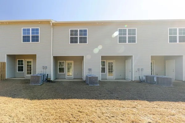 $189,900 | 351 Bordeaux Drive, Thomson, GA 30824