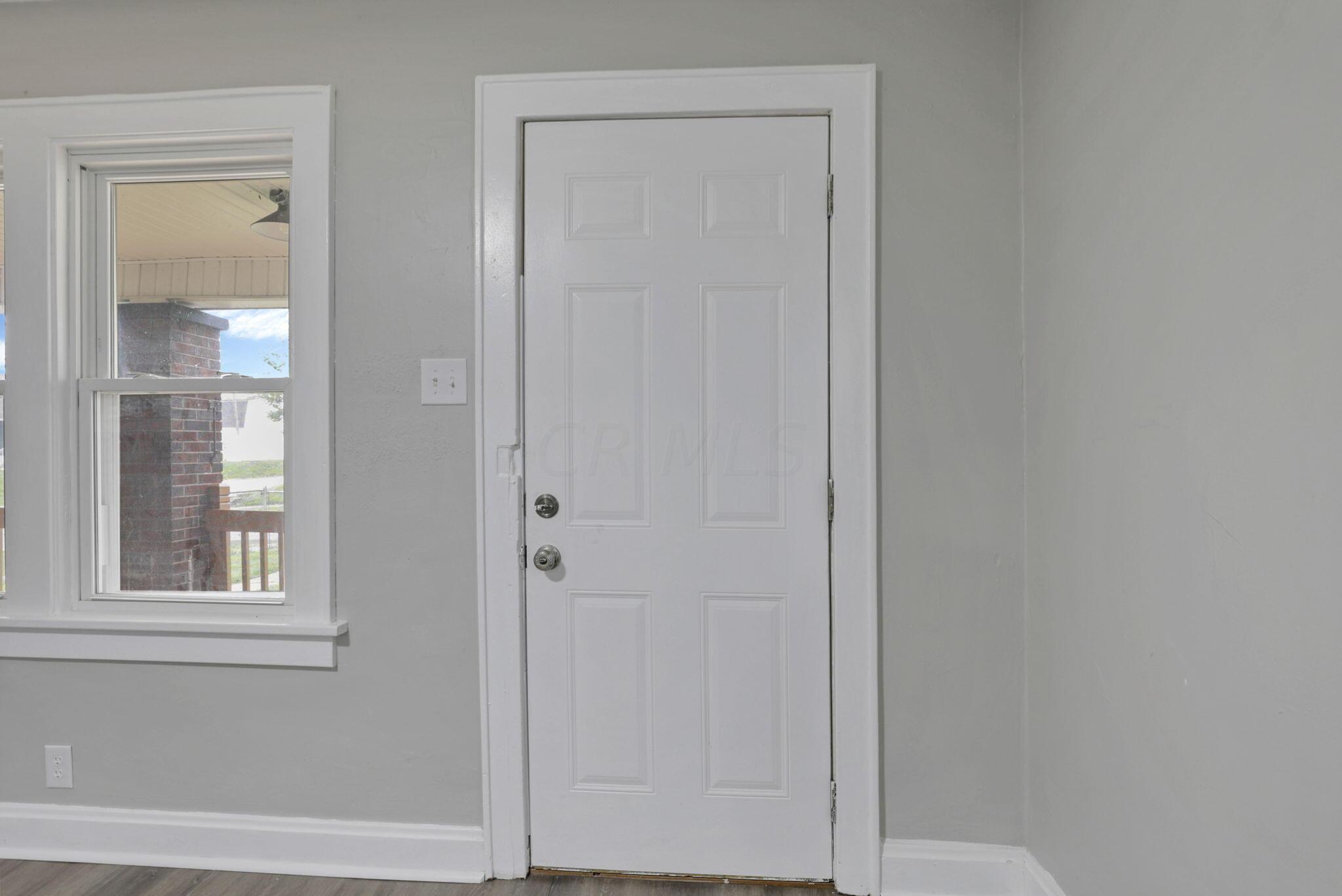 638 Racine Avenue Columbus, OH 43204 - Photo 6 of 68 9-web-or-mls-0N4A5075