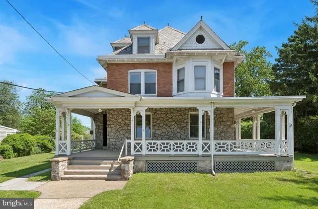 $1,000 | 75 Nutt Road, Phoenixville, PA 19460