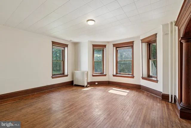 $1,000 | 75 Nutt Road, Phoenixville, PA 19460