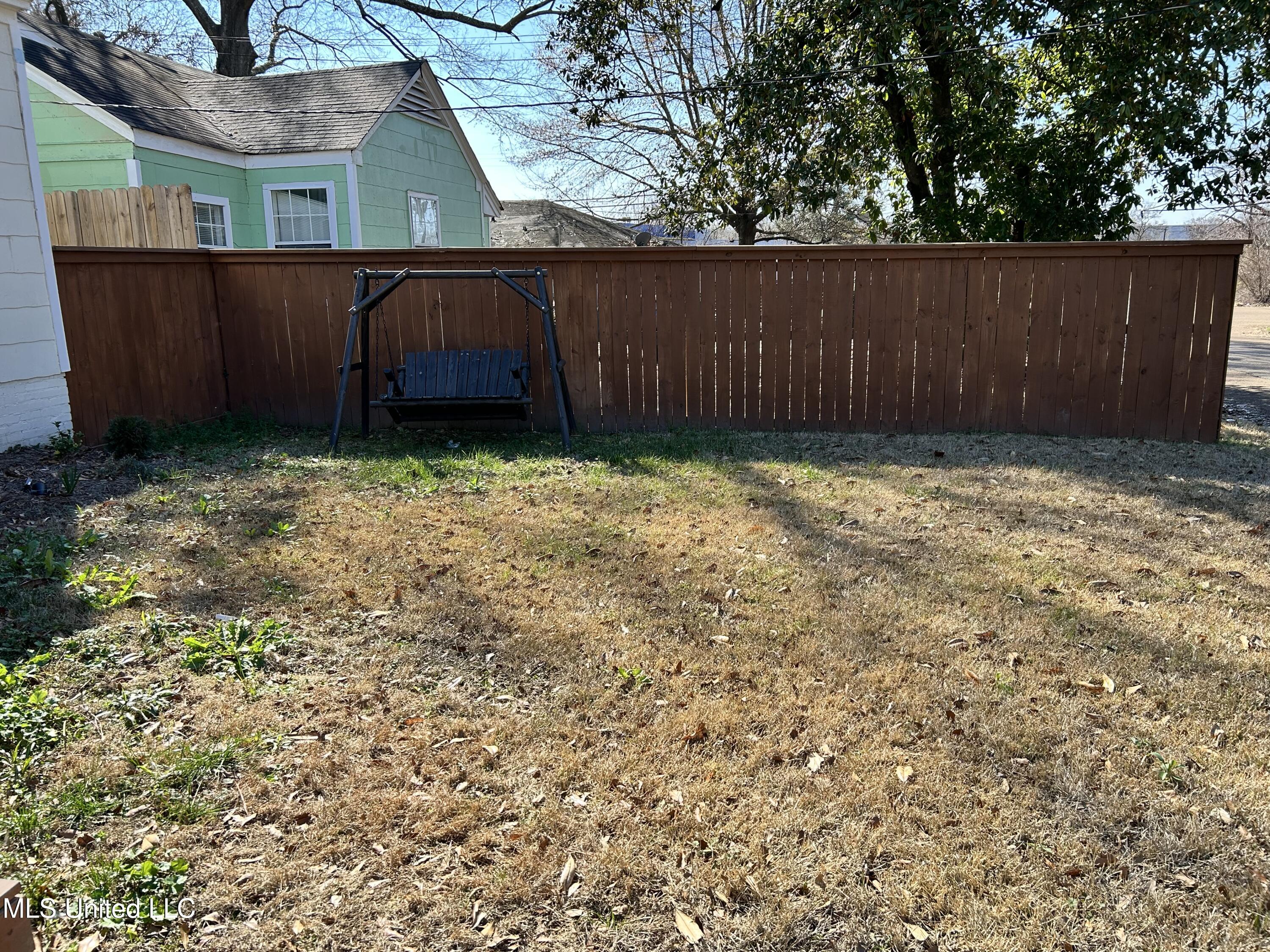 315 East Ridgeway Street Jackson, MS 39206 - Photo 17 of 18 IMG_5379