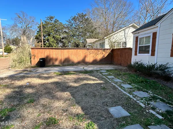$121,000 | 315 East Ridgeway Street, Jackson, MS 39206