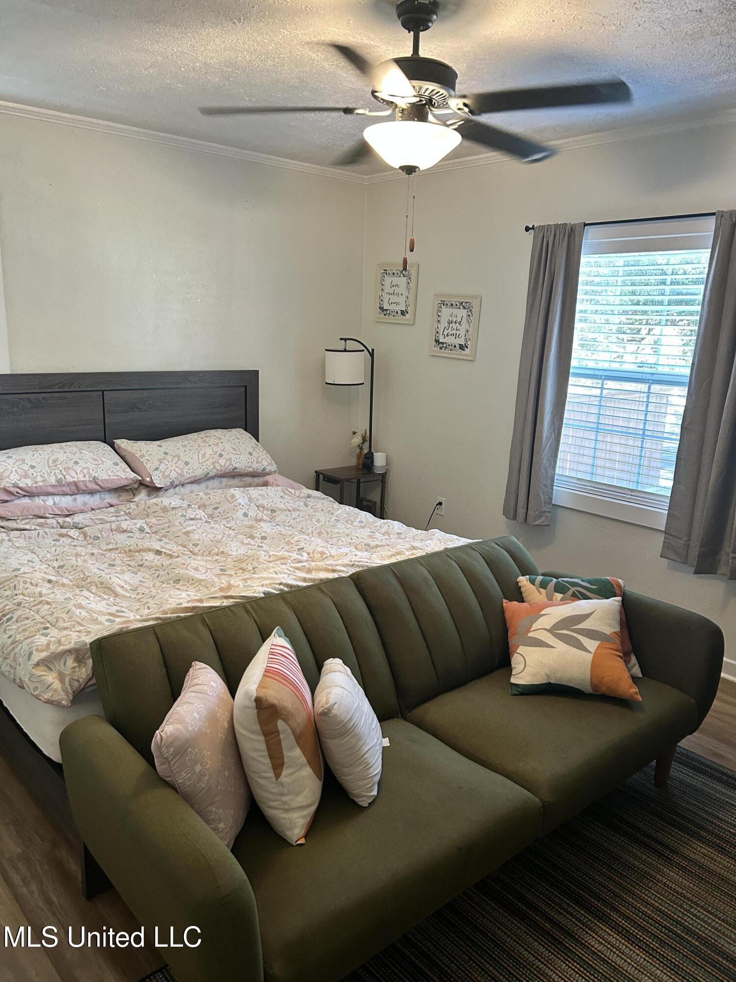 315 East Ridgeway Street Jackson, MS 39206 - Photo 8 of 18 IMG_5365