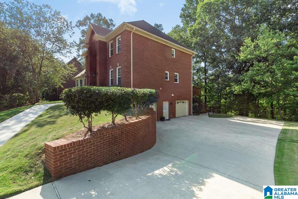 1013 Oak Tree Road Birmingham, AL 35244 - Photo 39 of 44