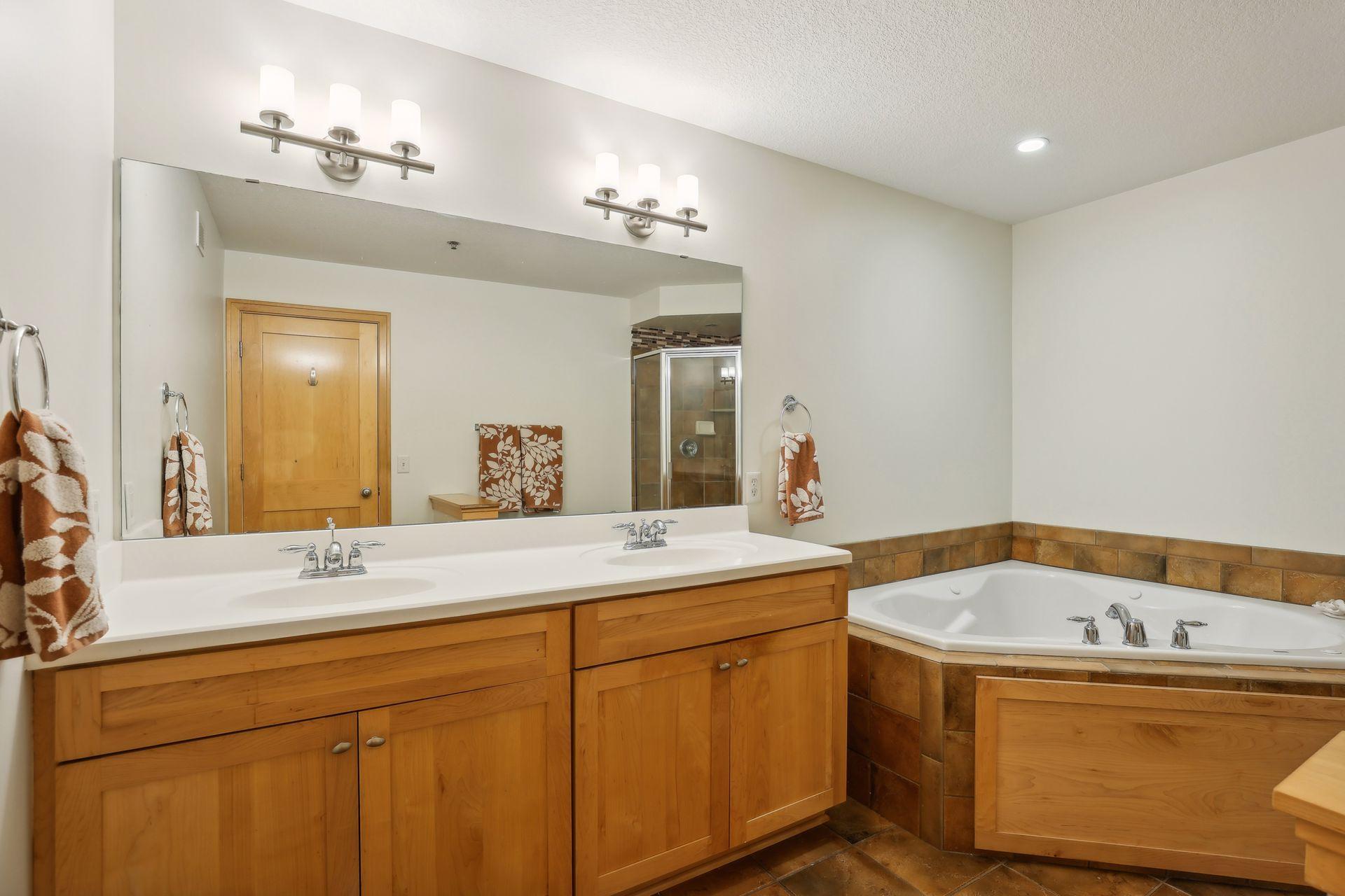 300 Spring Street St. Paul, MN 55102 - Photo 28 of 42 Gallery Image 28