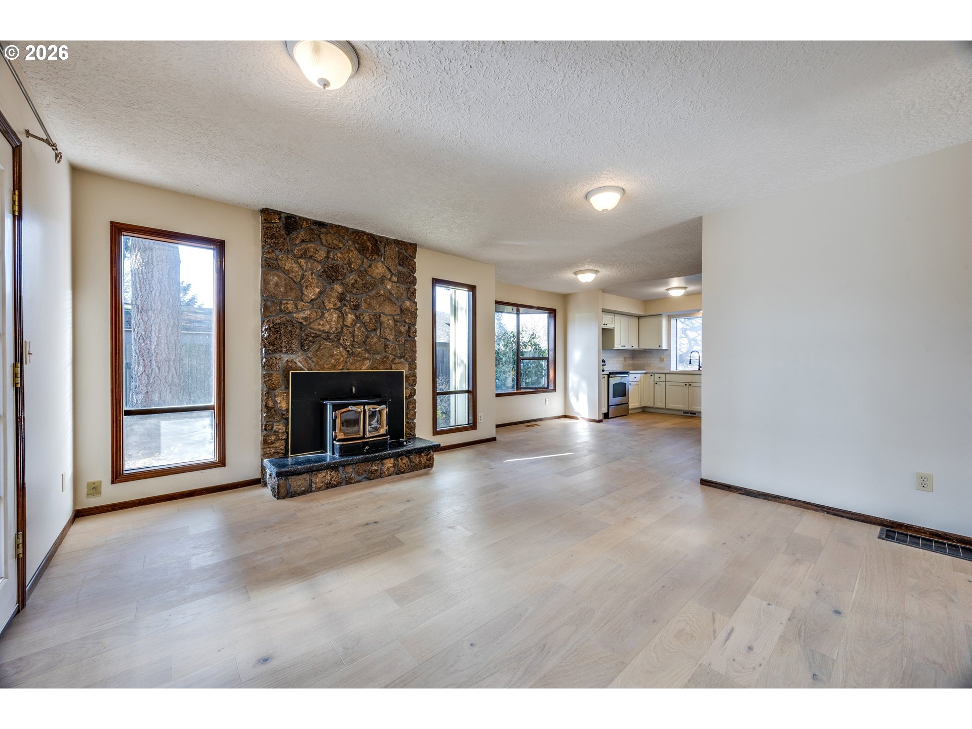 707 Northwest 104th Street Vancouver, WA 98685 - Photo 12 of 39