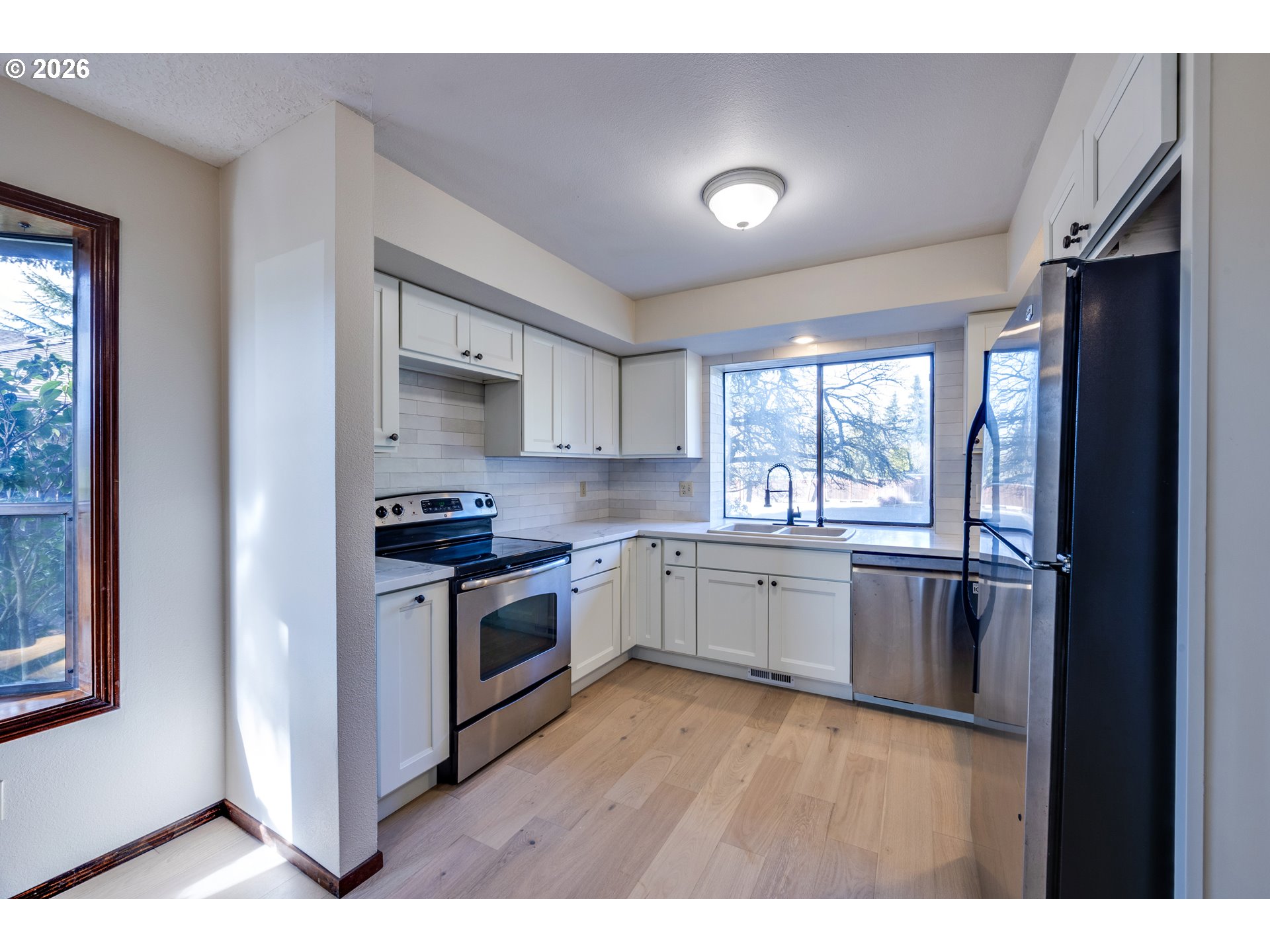 707 Northwest 104th Street Vancouver, WA 98685 - Photo 6 of 39