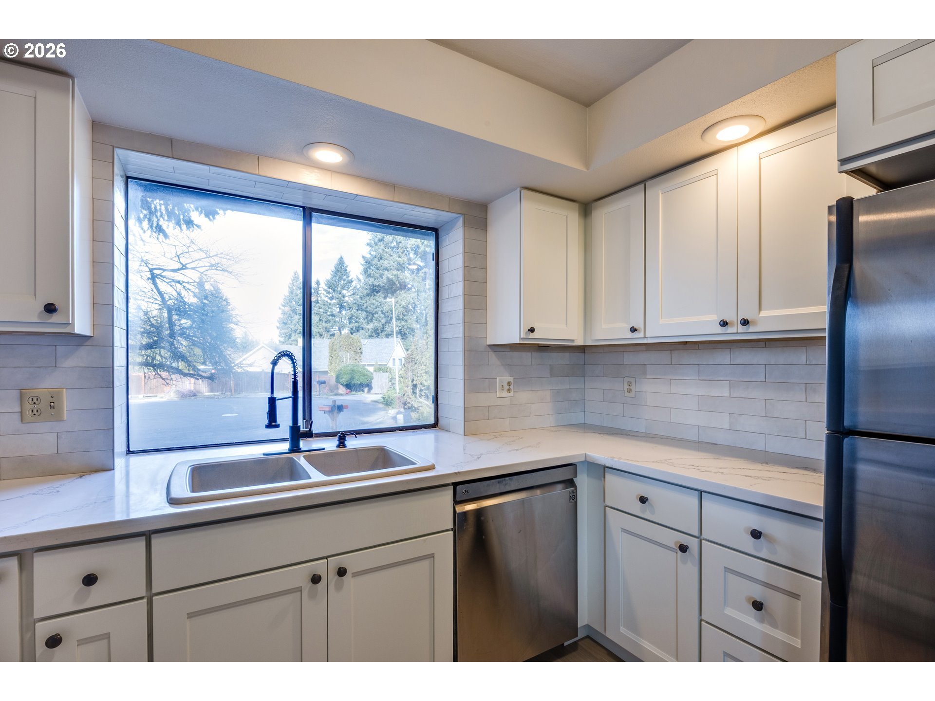 707 Northwest 104th Street Vancouver, WA 98685 - Photo 7 of 39