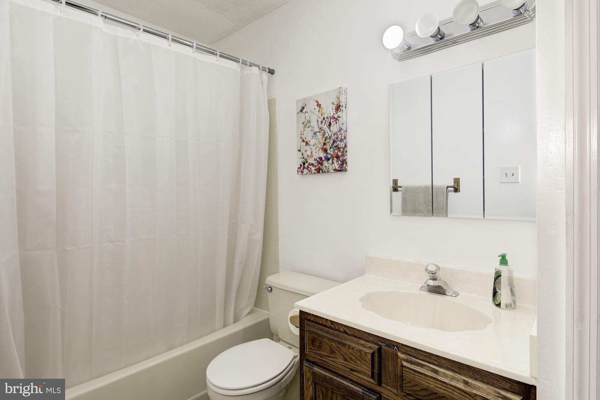 6470 Greenfield Road, Unit 1102 Elkridge, MD 21075 - Photo 26 of 30 Bath