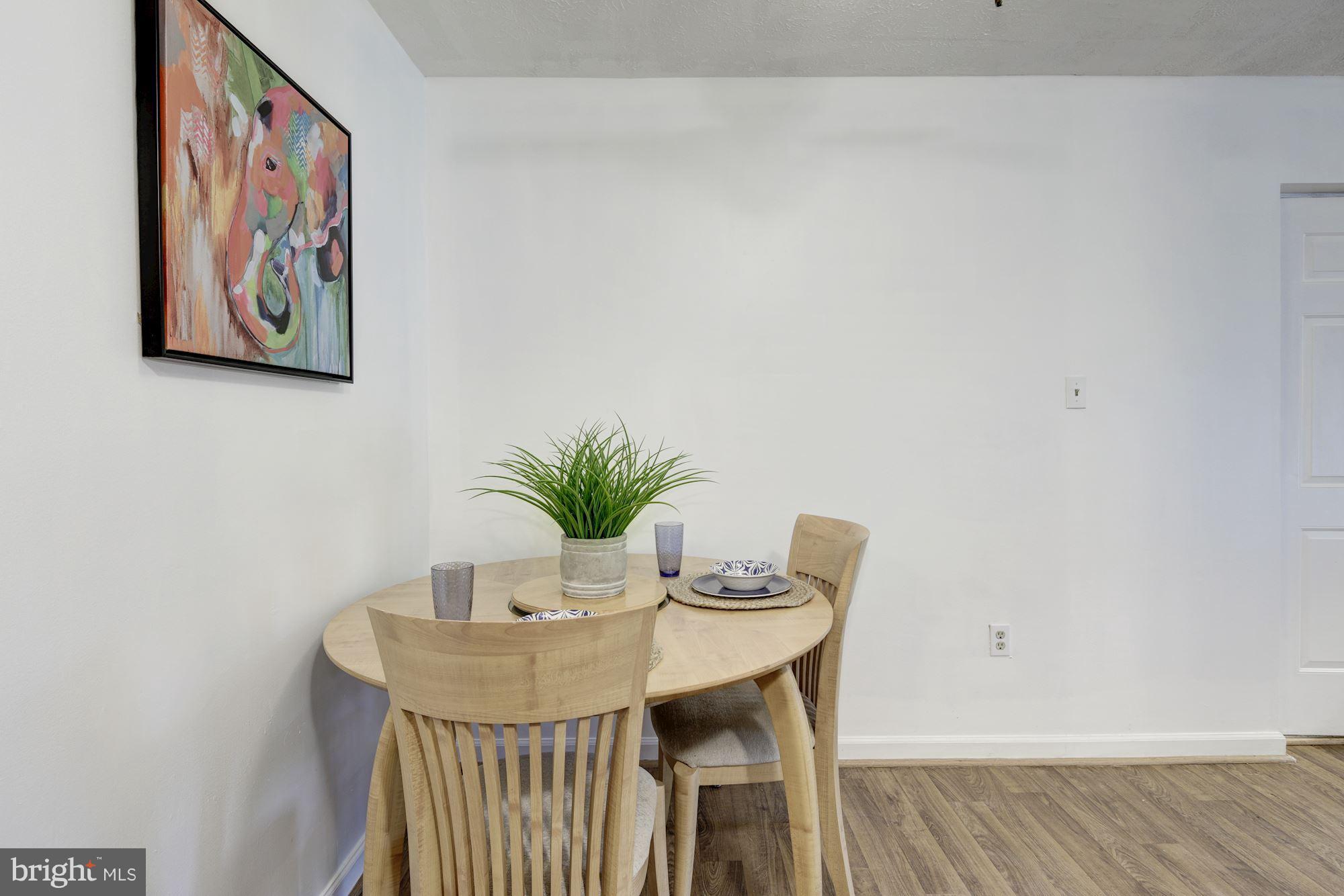 6470 Greenfield Road, Unit 1102 Elkridge, MD 21075 - Photo 10 of 30 Dining Room