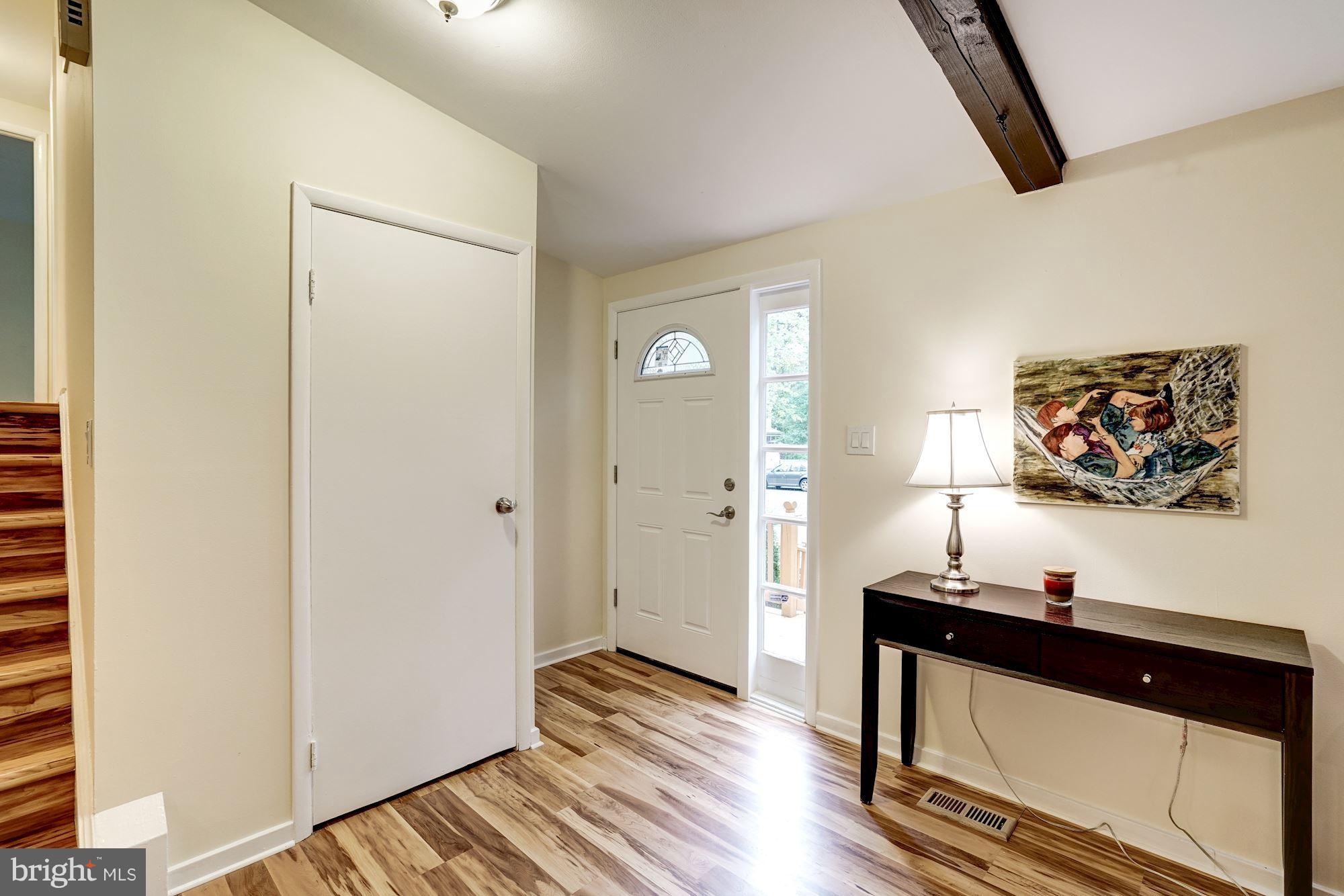11575 Shadbush Court Reston, VA 20191 - Photo 3 of 30 Foyer