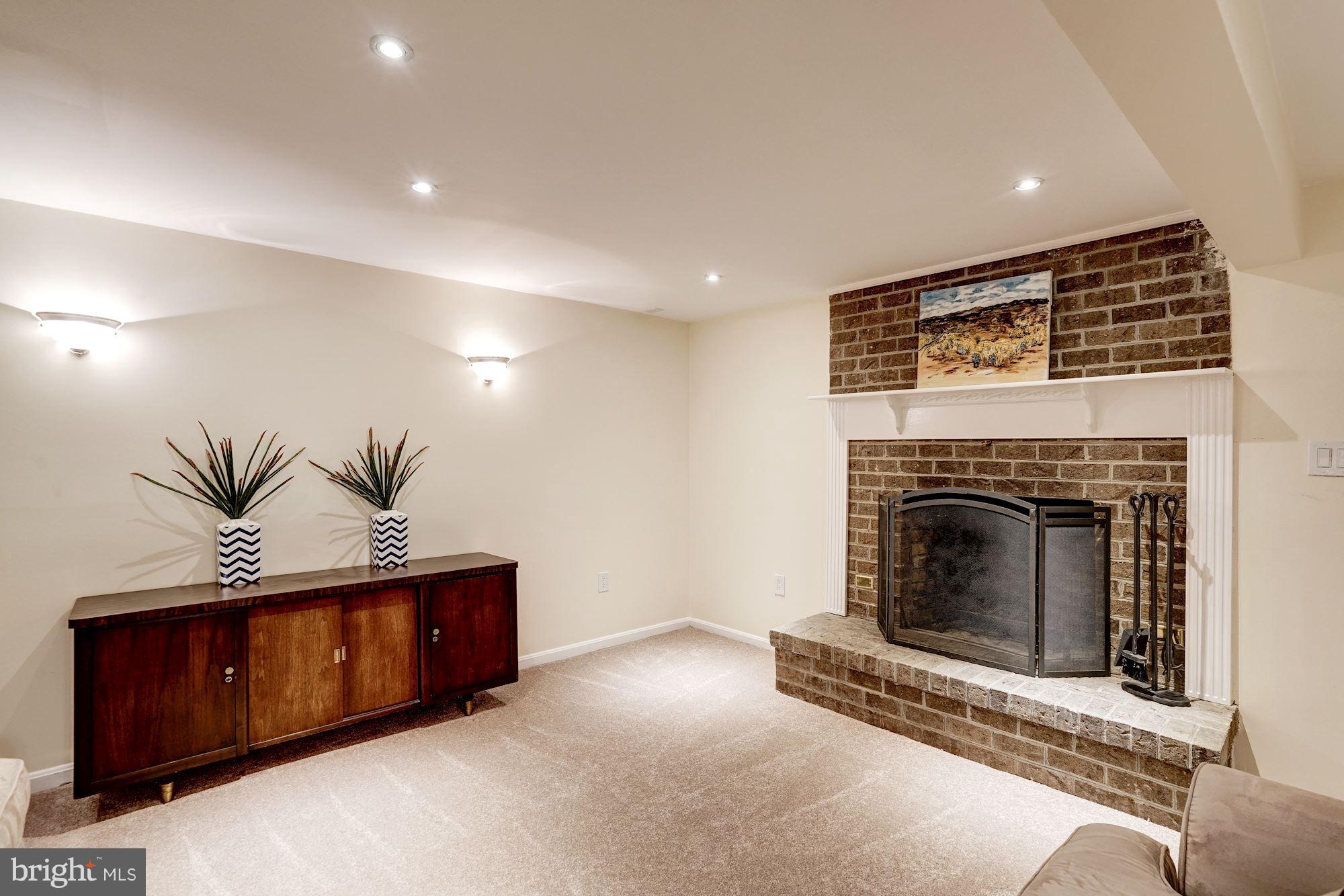 11575 Shadbush Court Reston, VA 20191 - Photo 25 of 30 Family Room/Rec Rm