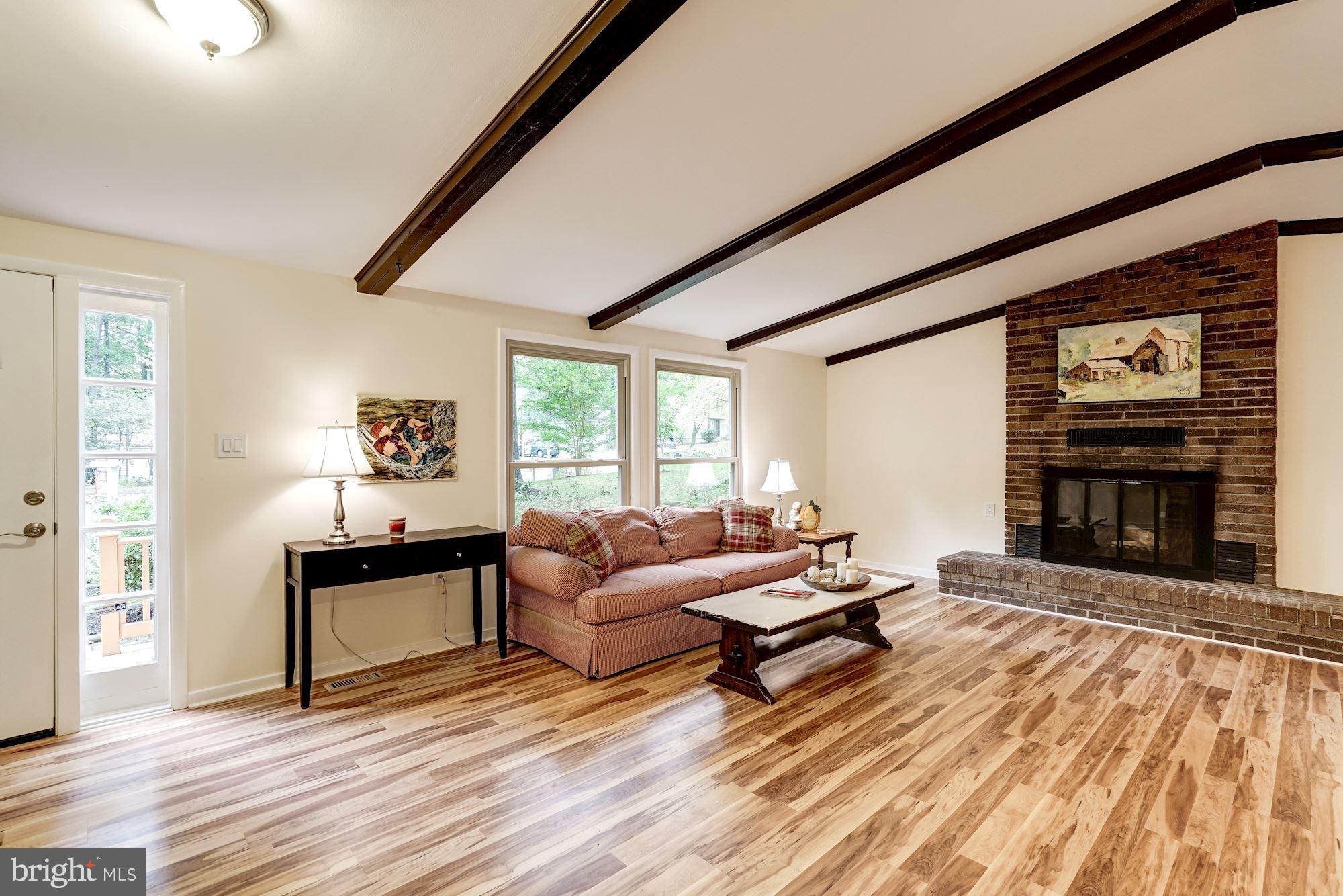 11575 Shadbush Court Reston, VA 20191 - Photo 4 of 30 Great Room