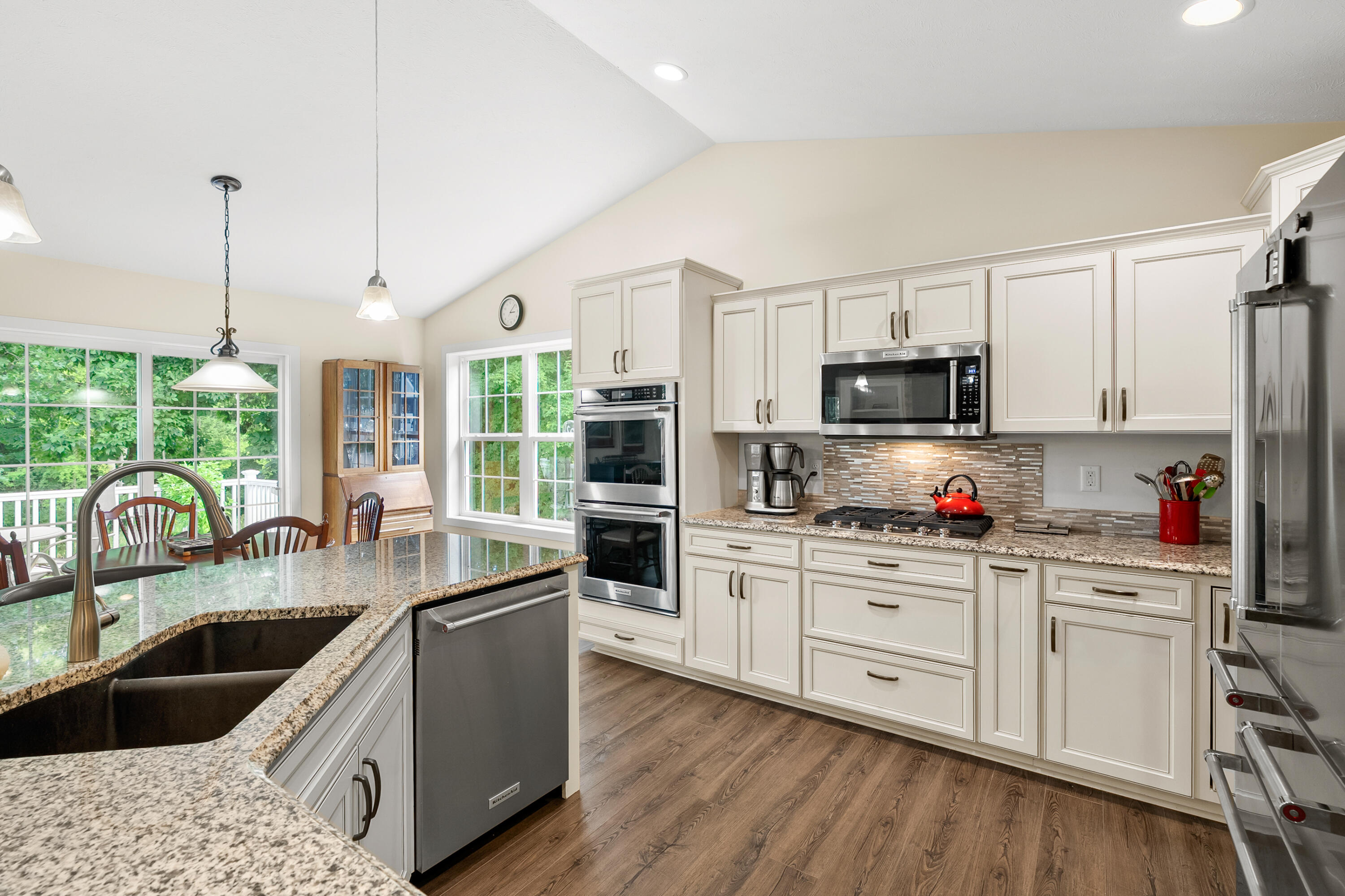 2214 Hunters Pond Kalamazoo, MI 49048 - Photo 11 of 52 Hunters Pond 2214 Kalamazoo 49048-11