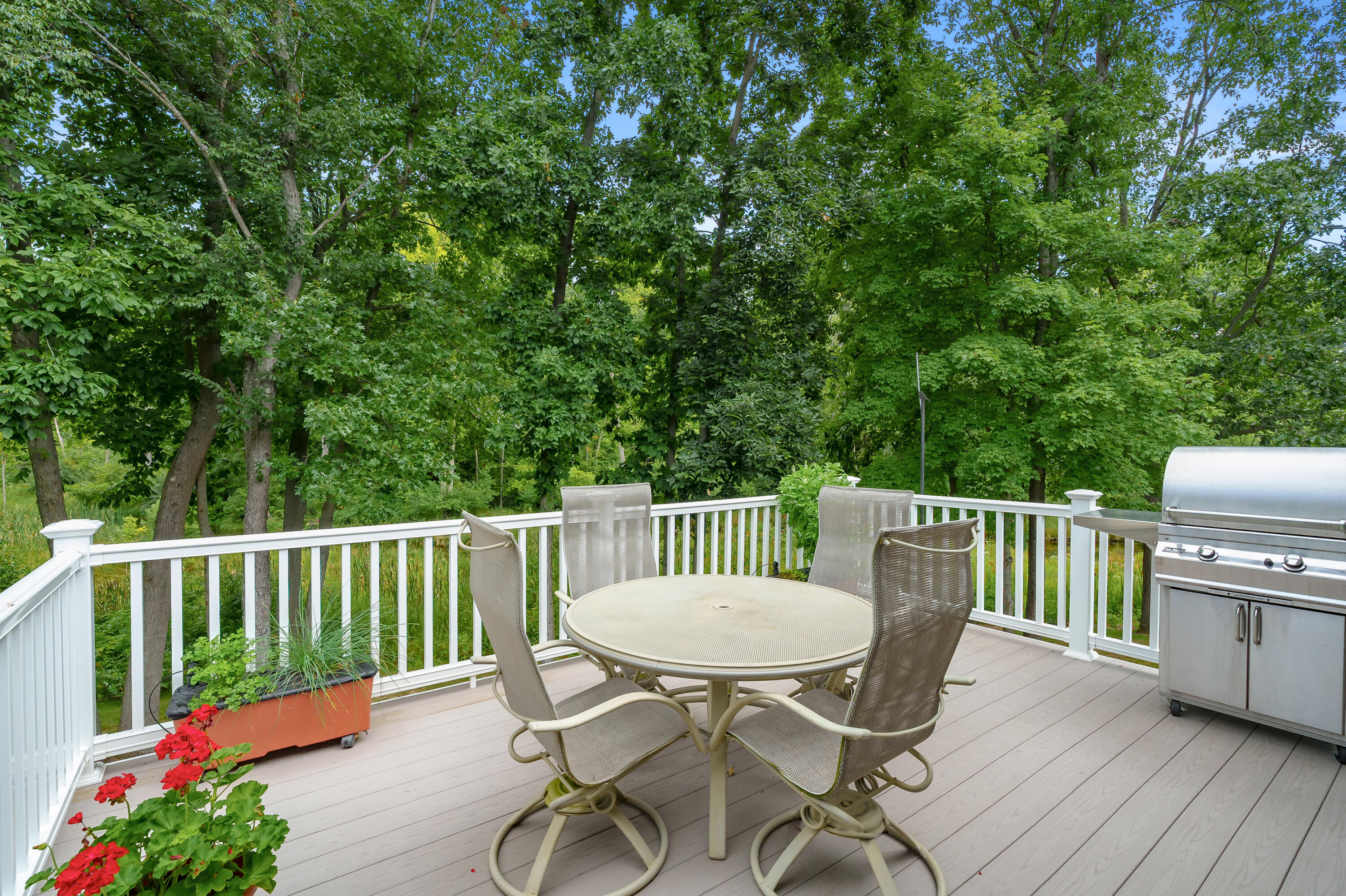 2214 Hunters Pond Kalamazoo, MI 49048 - Photo 30 of 52 Hunters Pond 2214 Kalamazoo 49048-30