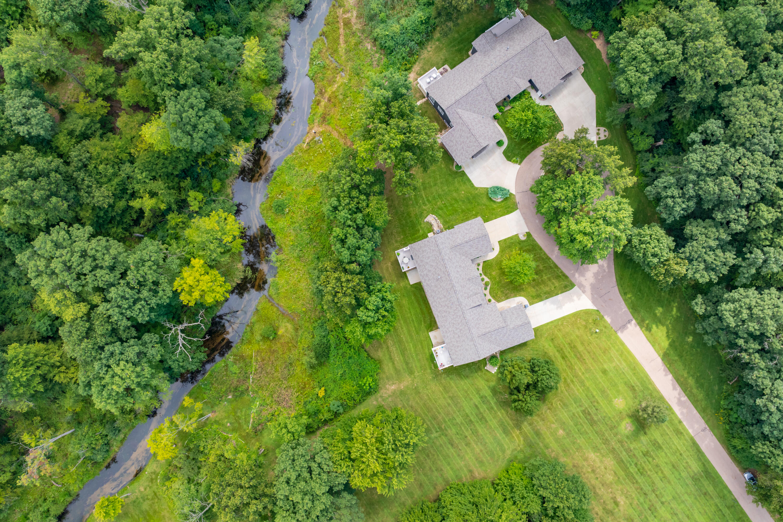 2214 Hunters Pond Kalamazoo, MI 49048 - Photo 48 of 52 Hunters Pond 2214 Kalamazoo 49048-48