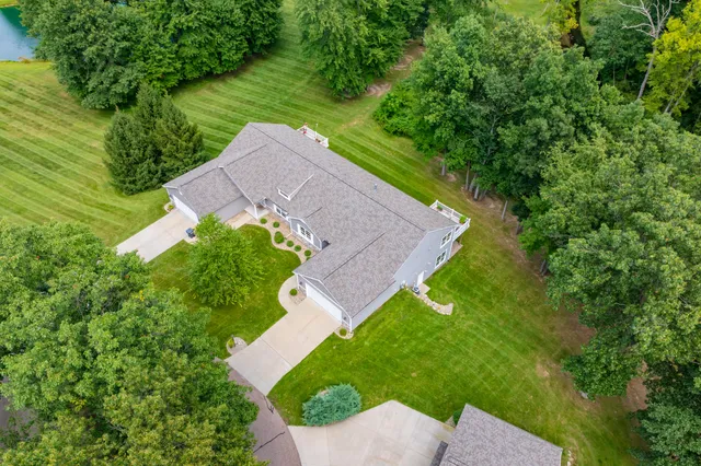 $425,000 | 2214 Hunters Pond, Kalamazoo, MI 49048