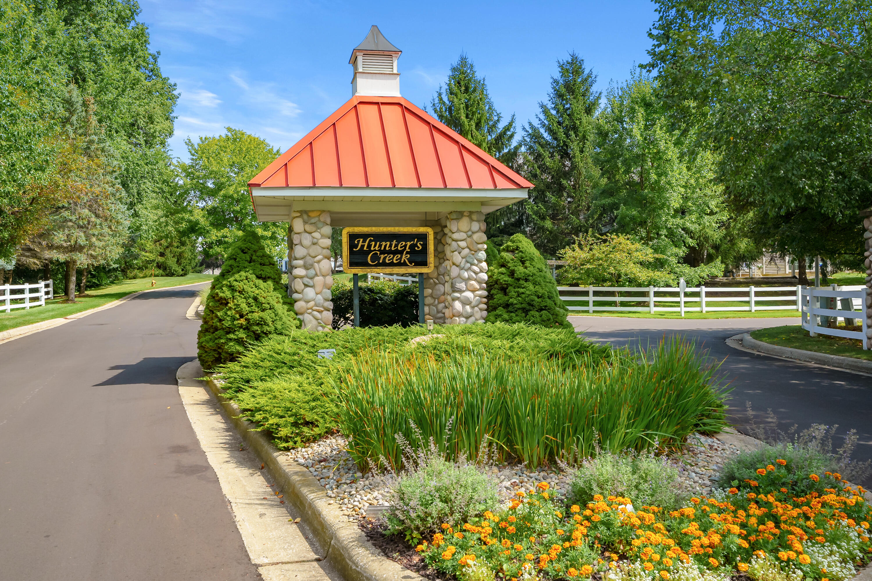 2214 Hunters Pond Kalamazoo, MI 49048 - Photo 52 of 52 Hunters Pond 2214 Kalamazoo 49048-52