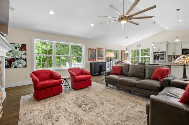 $425,000 | 2214 Hunters Pond, Kalamazoo, MI 49048