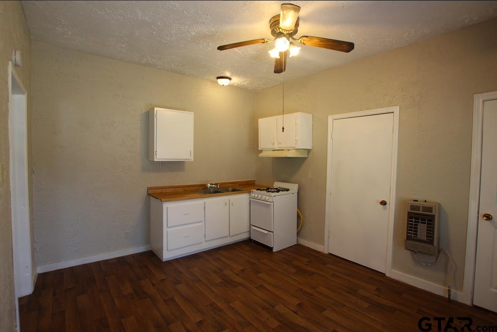 1010 Bennett Avenue, Unit D Tyler, TX 75701 - Photo 4 of 10