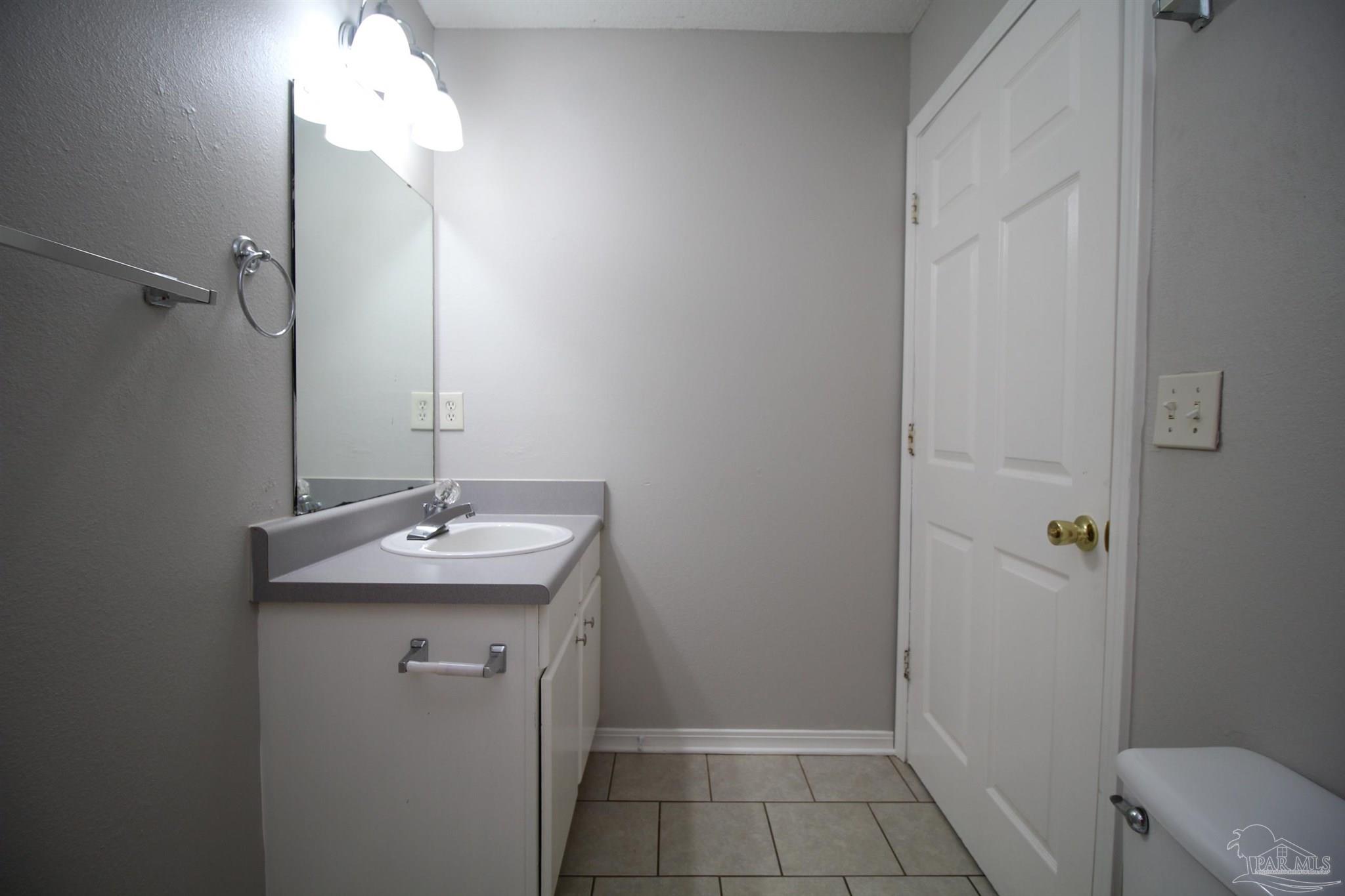 7135 Pearson Road, Unit 7 Pensacola, FL 32526 - Photo 15 of 17