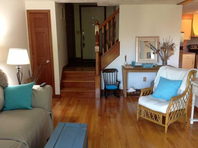 22 Black Point Road, Unit 2E Scarborough, ME 04074 - Photo 7 of 27 Living Room.