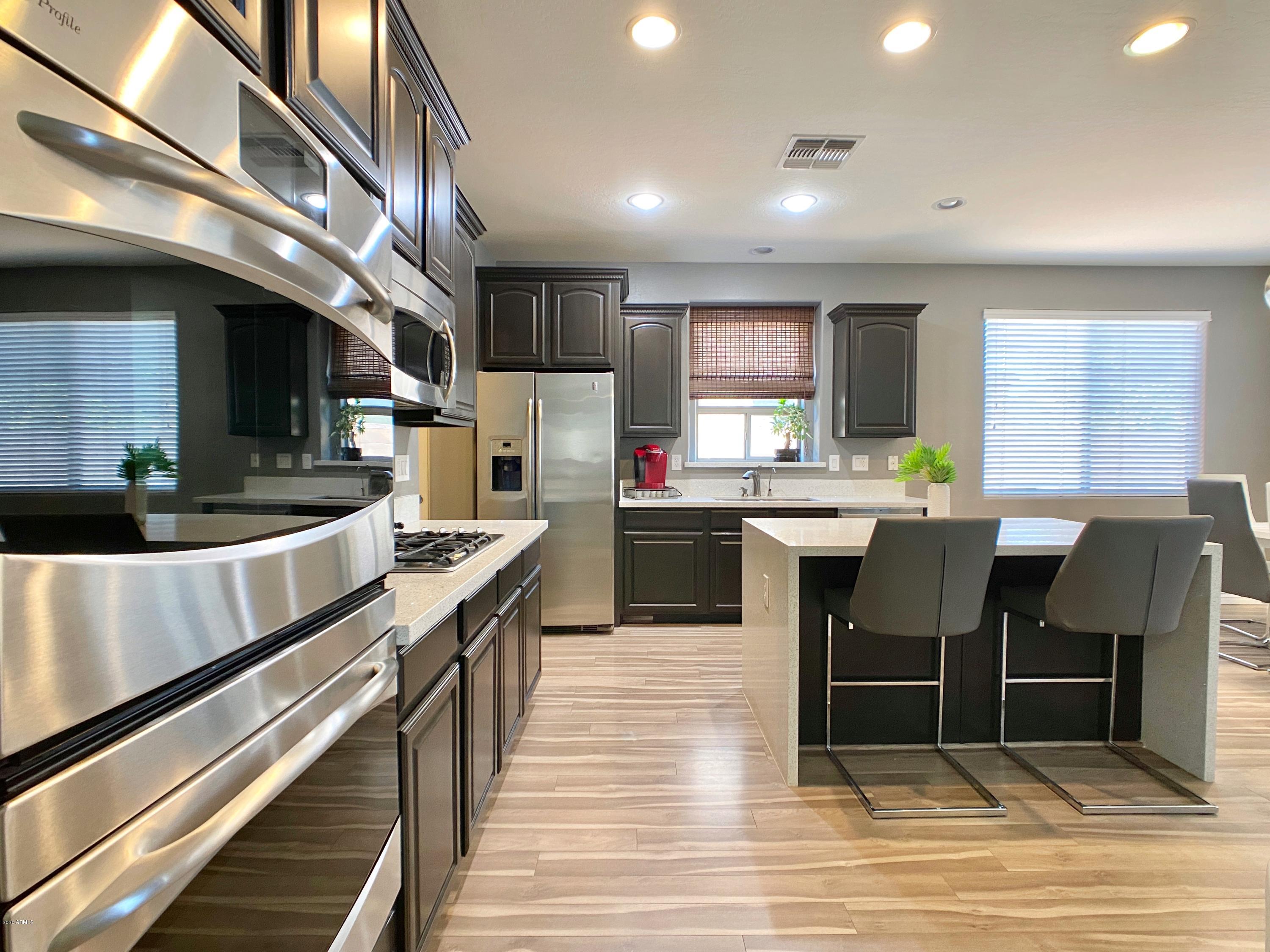 2530 East Ridge Creek Road Phoenix, AZ 85024 - Photo 5 of 53 IMG_4411