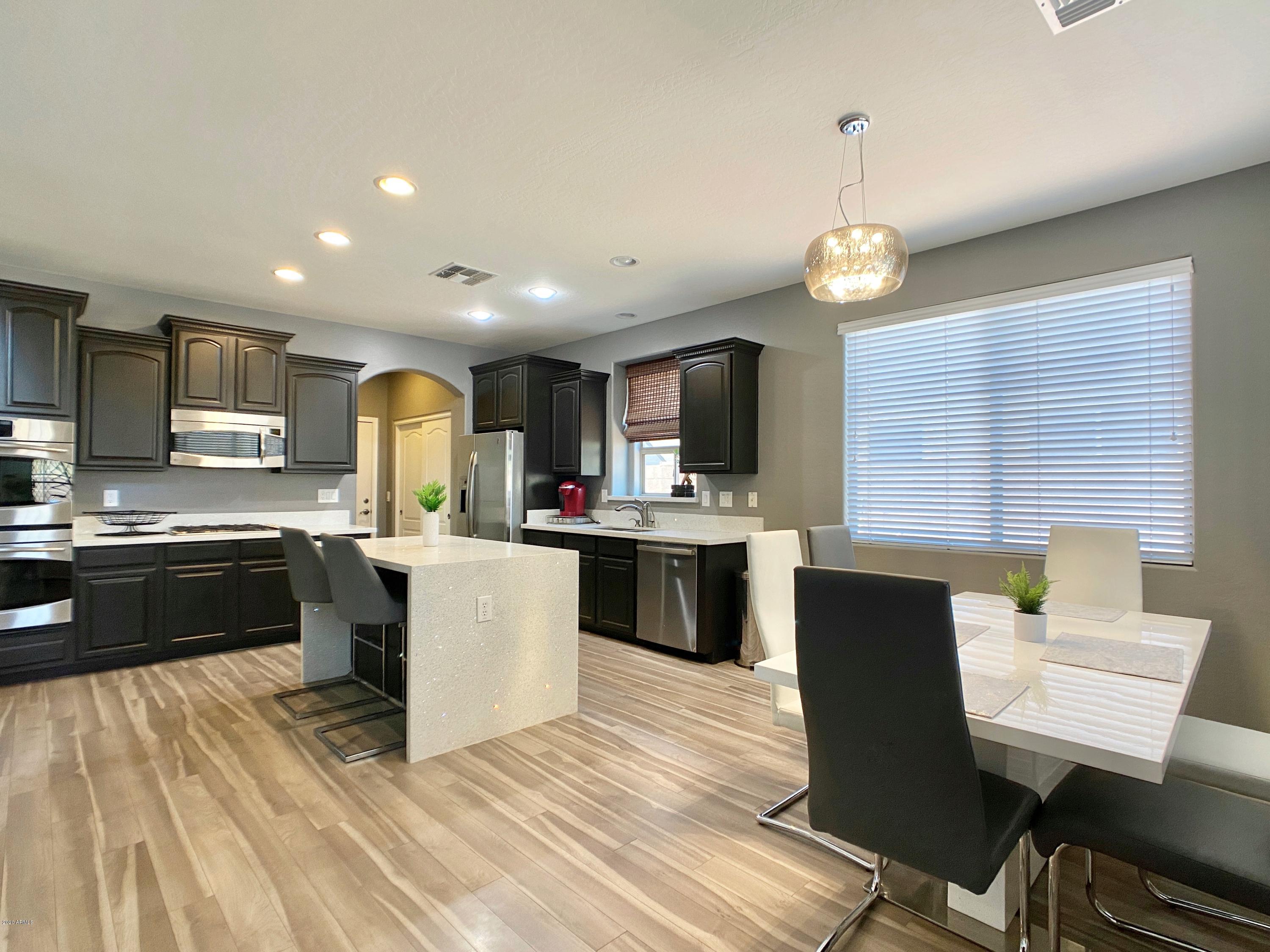 2530 East Ridge Creek Road Phoenix, AZ 85024 - Photo 8 of 53 IMG_4423