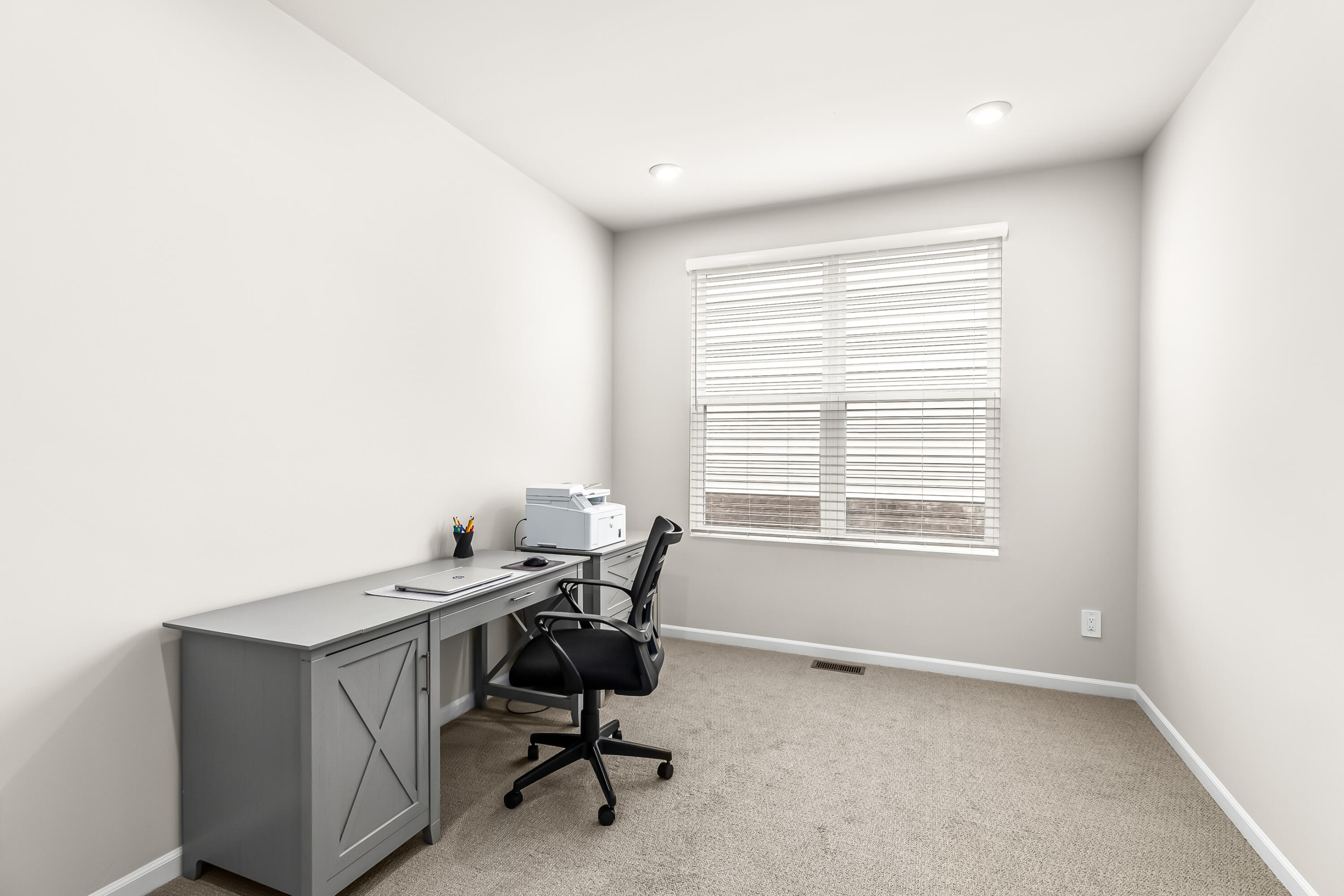 50015 Fowler Road Canton, MI 48188 - Photo 14 of 50 10-10.Office
