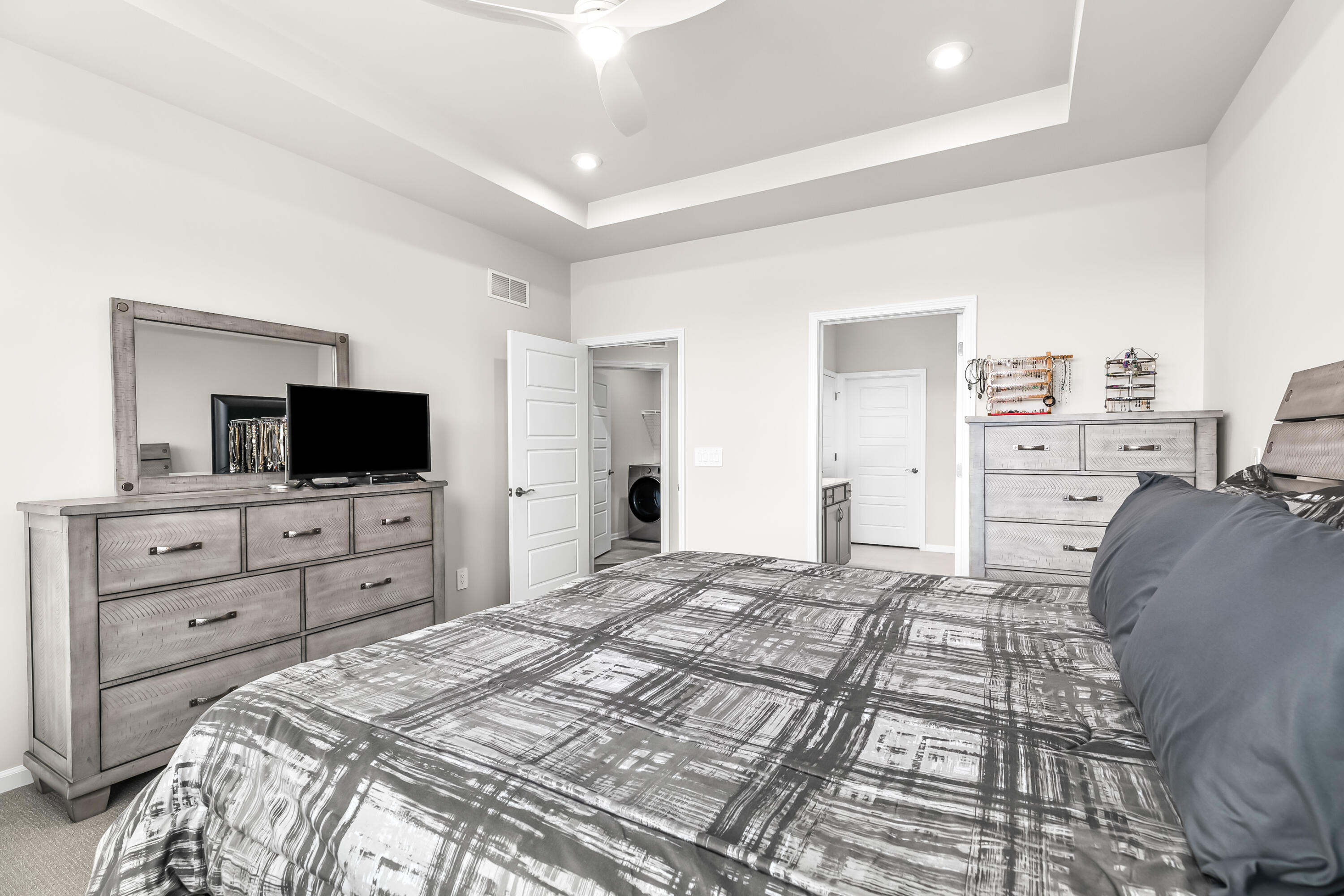 50015 Fowler Road Canton, MI 48188 - Photo 30 of 50 26-26.PrimaryBedroom