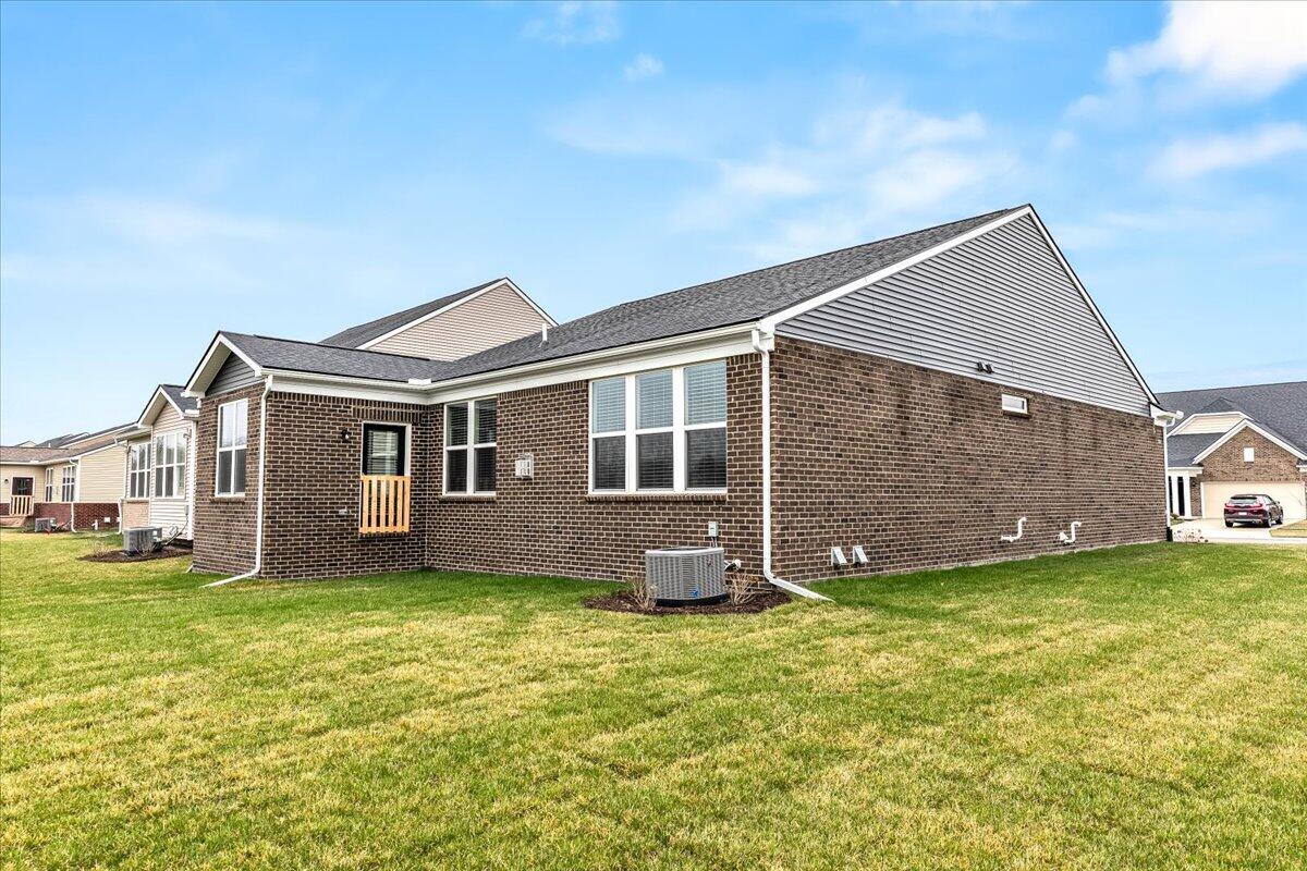 50015 Fowler Road Canton, MI 48188 - Photo 4 of 50 4-4.Back