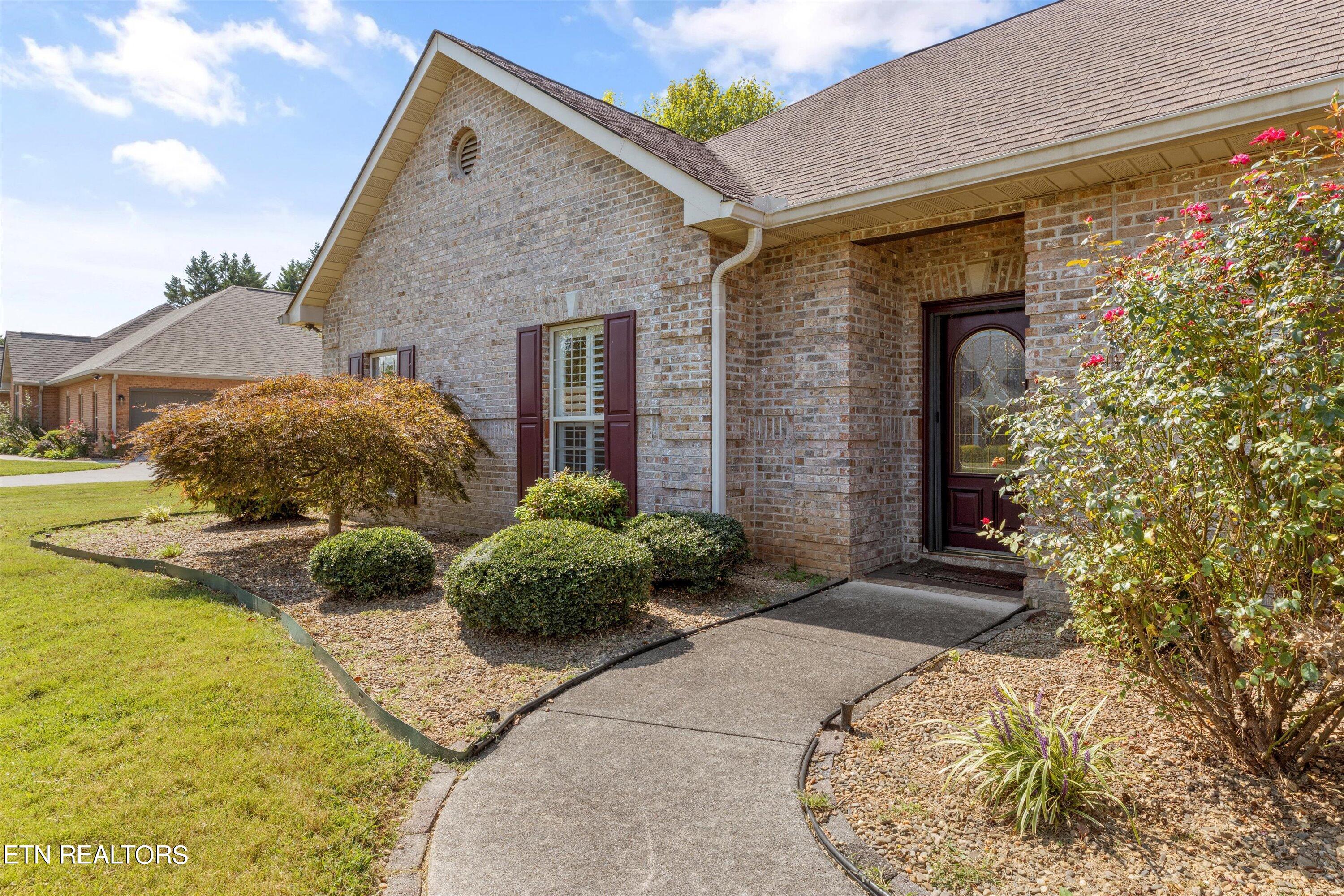 2681 Creekstone Circle Maryville, TN 37804 - Photo 5 of 47 05-2681CreekstoneCir-34
