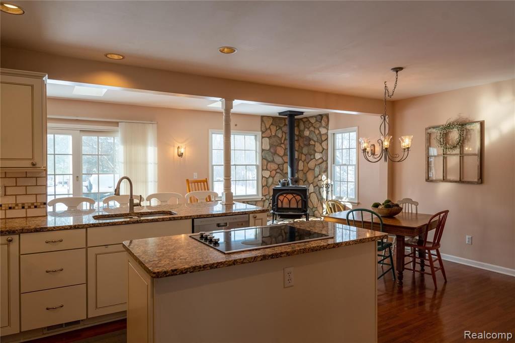 4350 South Mill Road Dryden, MI 48428 - Photo 10 of 56