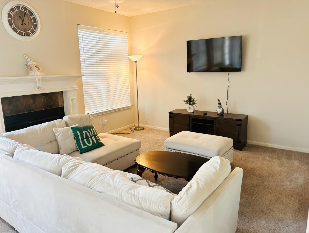 15922 Cutten Road Houston, TX 77070 - Photo 4 of 21